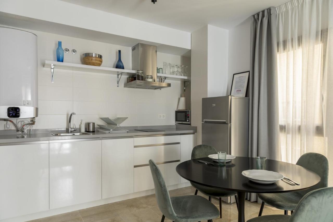 Caleta Homes - Ancha Del Carmen Malaga Bagian luar foto
