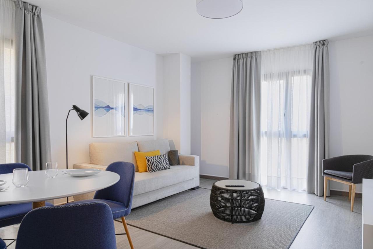 Caleta Homes - Ancha Del Carmen Malaga Bagian luar foto