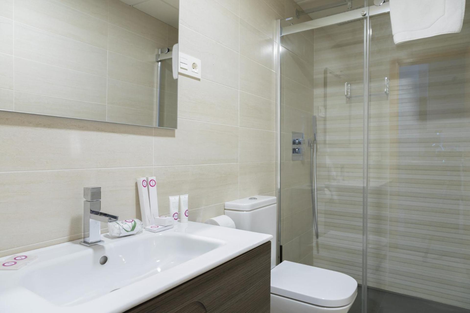 Caleta Homes - Ancha Del Carmen Malaga Bagian luar foto